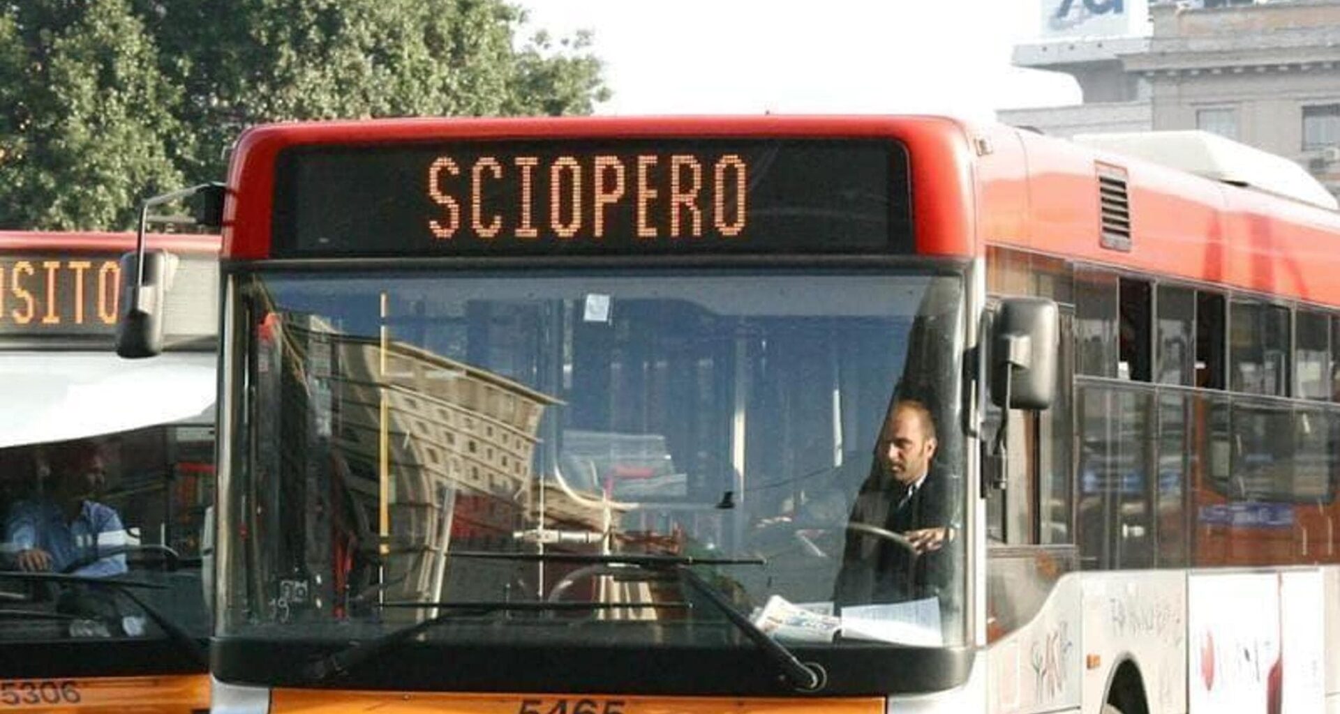 Sciopero il 28 novembre: a rischio metro, bus e treni per 24 ore