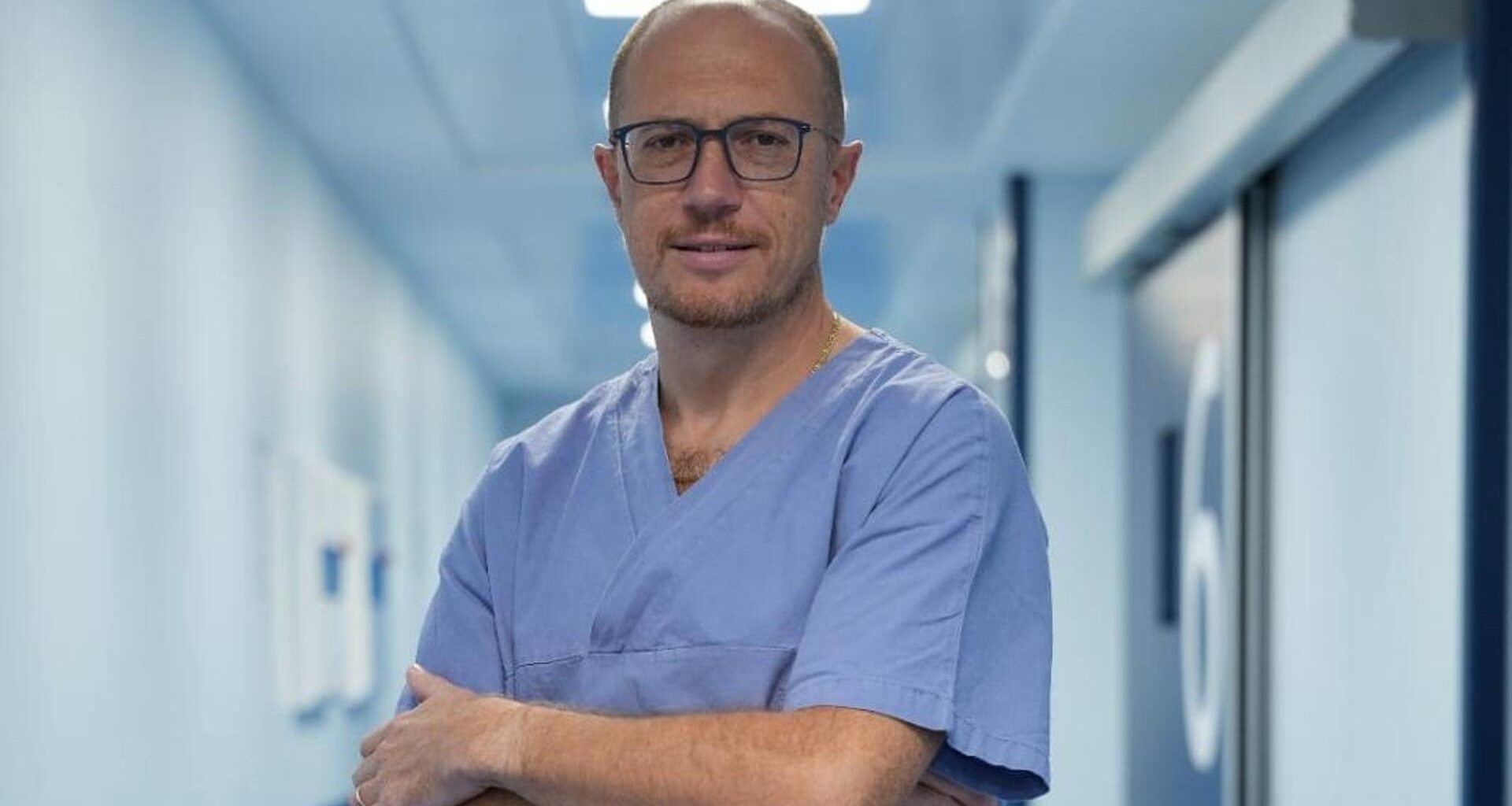 Accesso ridotto ed una supertelecamera per rimuovere un raro tumore cardiaco: salvata una 37enne