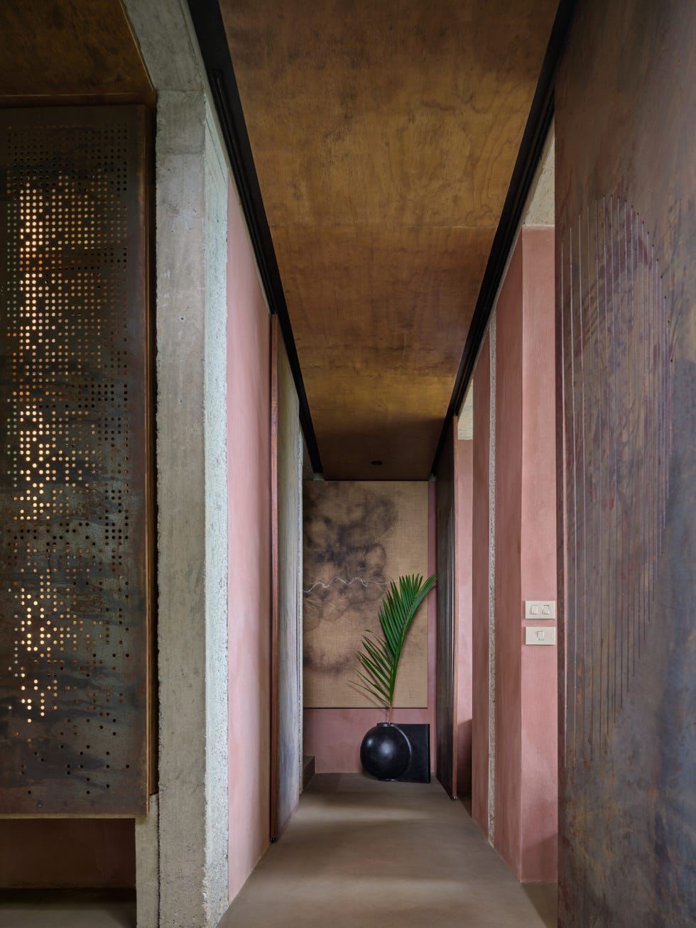 arquitecta diseno su casa en la naturaleza studio house es una vivienda sencilla en la que conviven arquitectura y paisaje