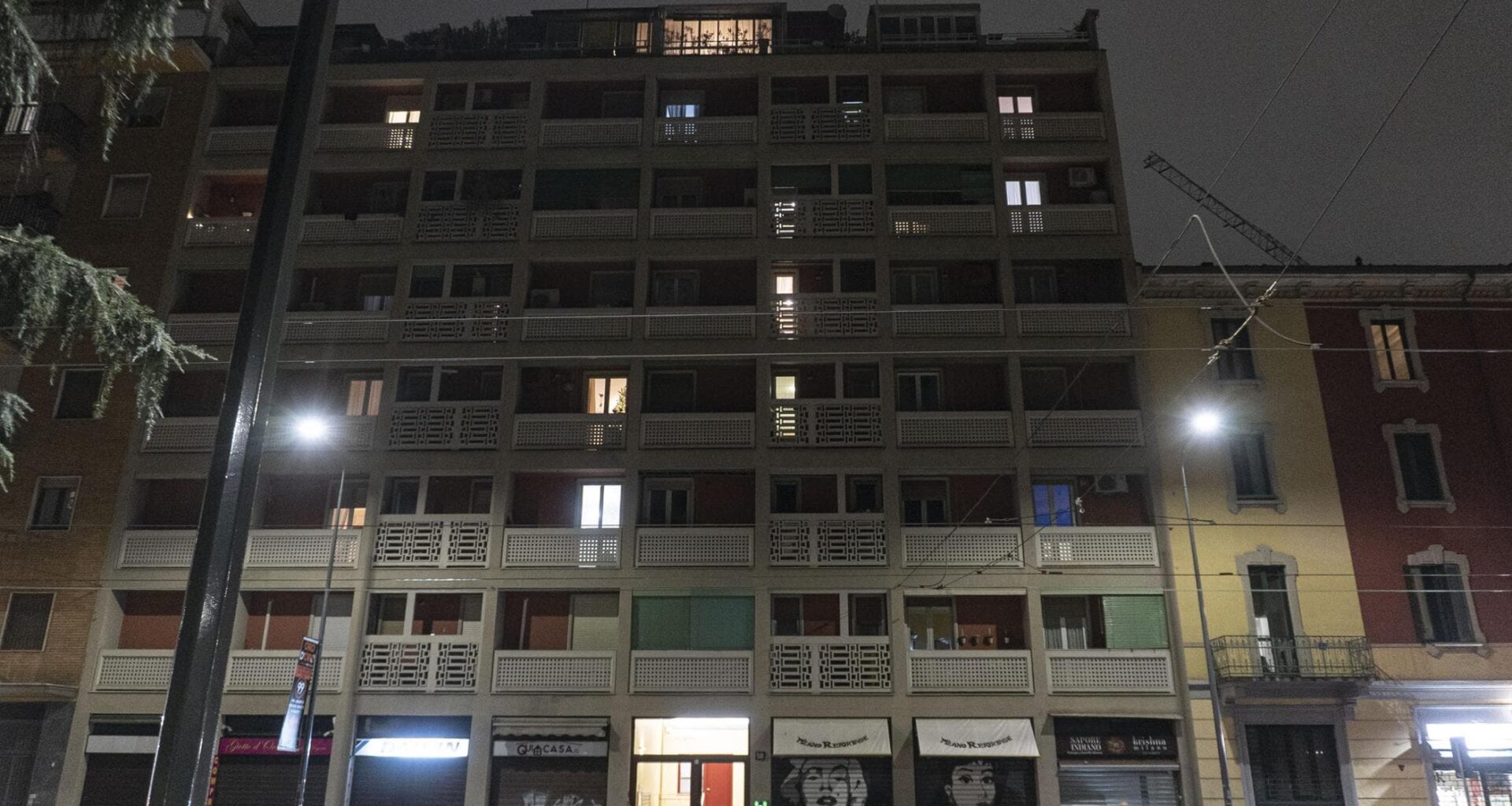 Legionella a Milano, in zona San Siro undici casi e un morto: indagini sull’origine del contagio