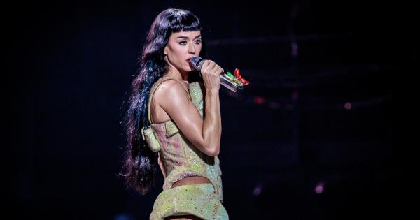 Il ritorno di Katy Perry con “Bandaids”: testo e significato