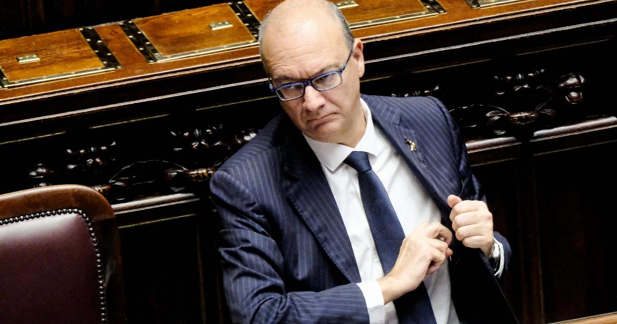 "Falsità sui femminicidi, vergogna". Bagarre alla Camera