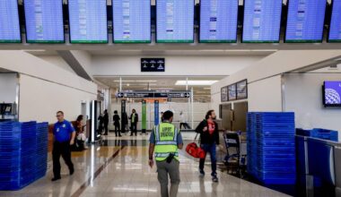 Controlli di sicurezza in aeroporto: cosa cambia per gli smartphone e i dispositivi elettronici