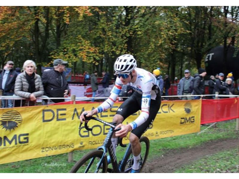 OUDENAARDE. VIEZZI OTTIENE IL SECONDO POSTO NEL CLASSICO KOPPENBERGCROSS
