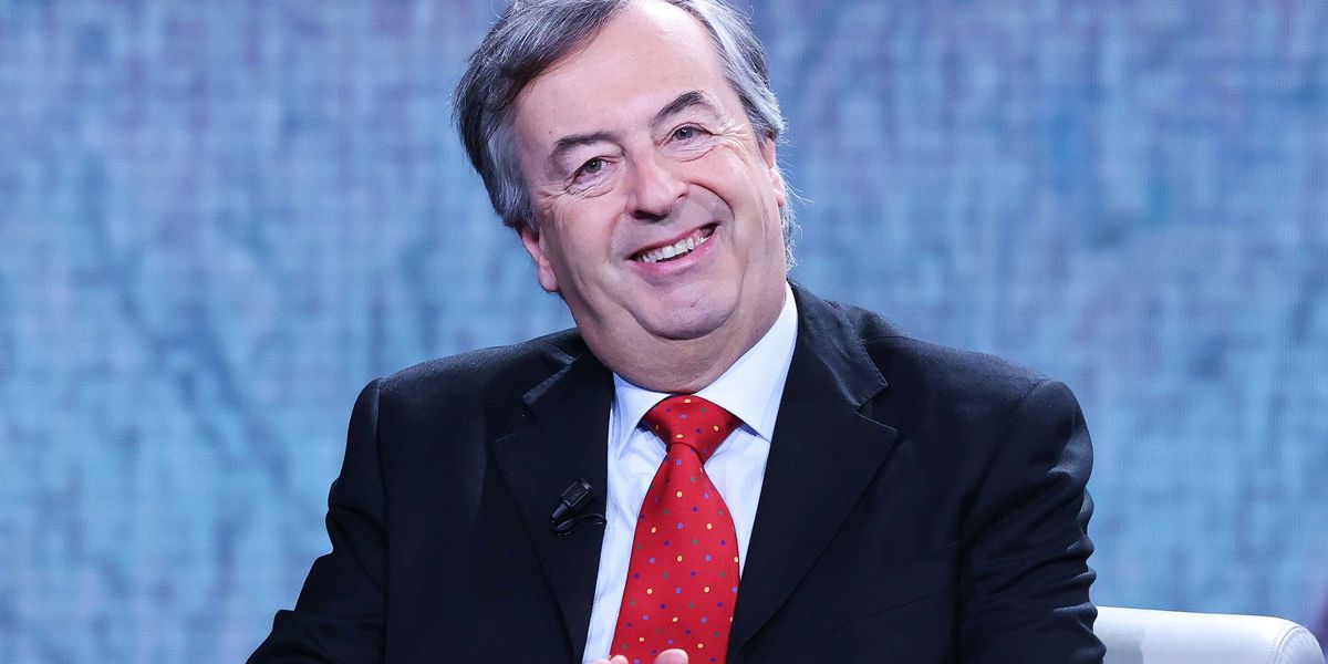 La seconda dose social di Burioni: l’esilio è durato il tempo di un tweet