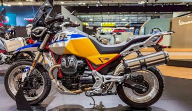 Moto Guzzi V7 2026