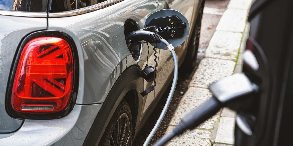 I veicoli elettrici non fanno calare la CO2