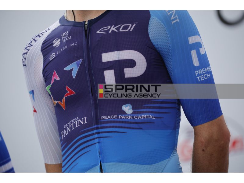 PREMIER TECH PRONTA A CONTINUARE? INDISCREZIONI PORTANO VERSO INEOS, ALPECIN O AL FIANCO DELLA CANADESE JACKSON