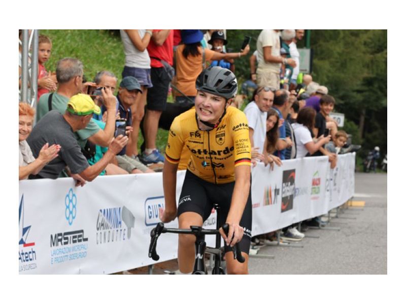 COBALCHINI ALLA GENERAL STORE, SERANGELI IN AUSTRALIA CON LA HAGENS BERMAN JAYCO