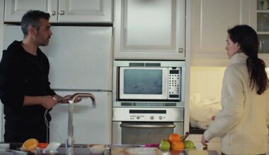 Sarp e Bahar in una scena de La forza di una donna 2