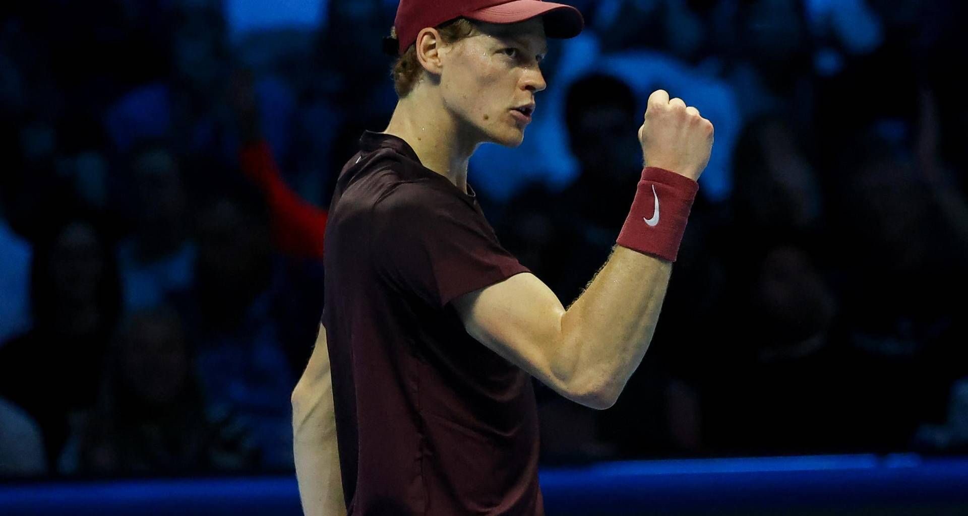 Sinner, vittoria alle Atp Finals con 'inchino' a Musetti. Il messaggio di Jannik