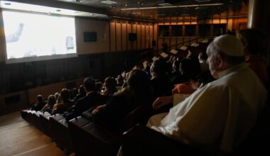 I Papi e il cinema, bellezza che salva