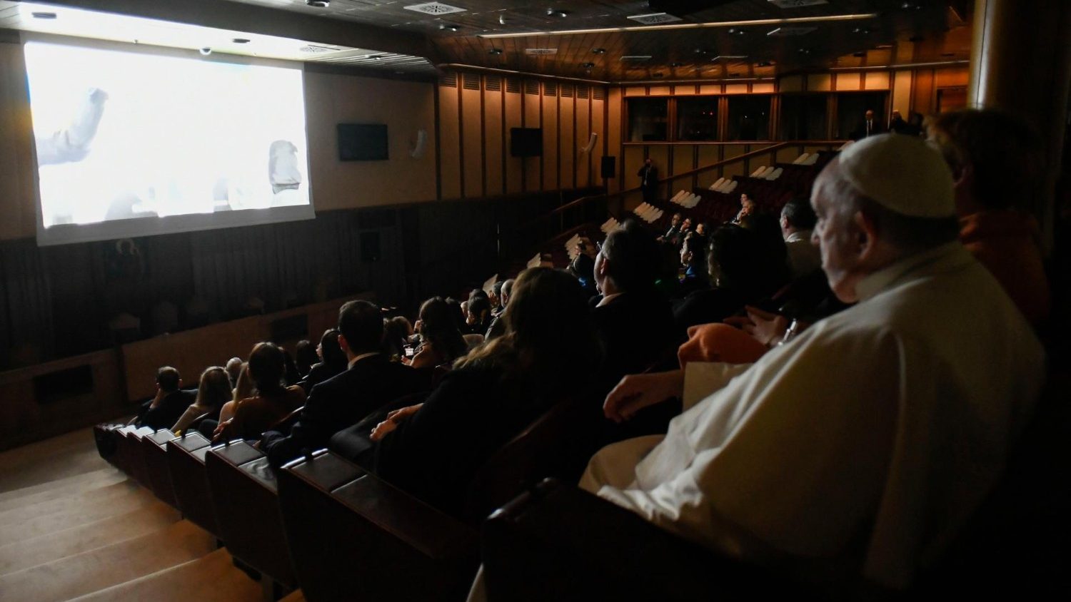 I Papi e il cinema, bellezza che salva