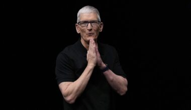 Secondo il Financial Times Tim Cook, amministratore delegato di Apple, si dimetterà nel 2026
