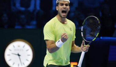 Alcaraz batte Auger-Aliassime e vola in finale Atp Finals contro Sinner