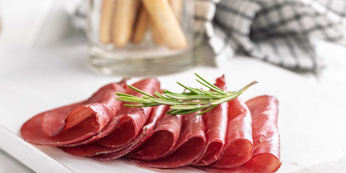 Magri, nutrienti, proteici. Bresaola e carpaccio sono sempre più apprezzati anche da chi fa sport