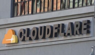 ChatGPT, X e altri siti fuori uso per problemi a Cloudflare, emergenza rientrata