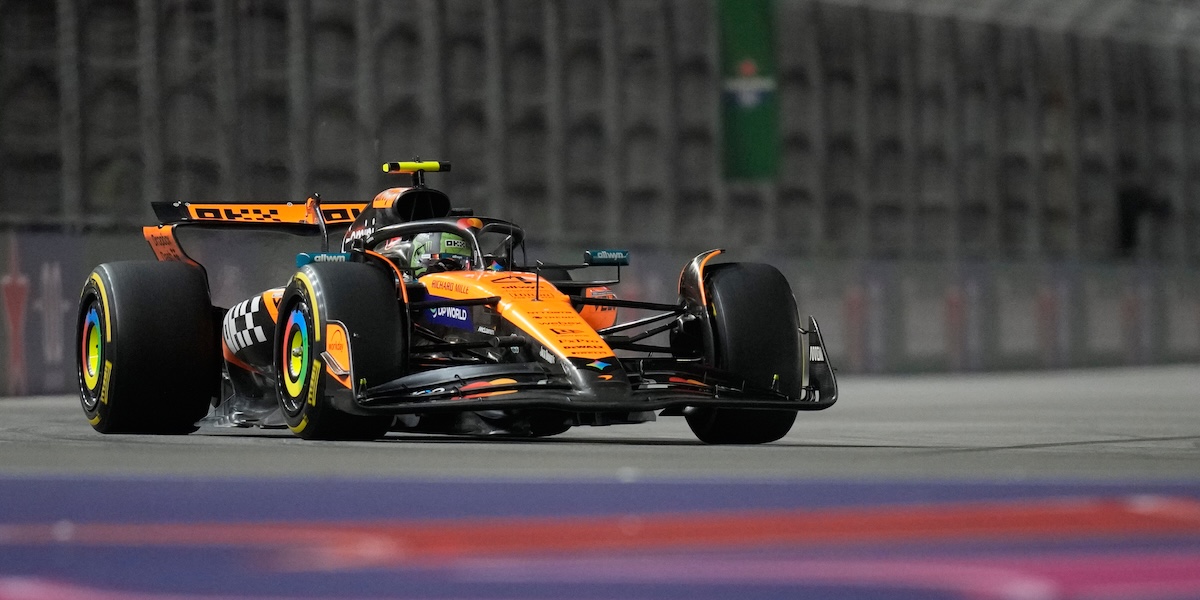 Le McLaren sono state squalificate dal Gran Premio di Las Vegas di Formula 1 per un'irregolarità