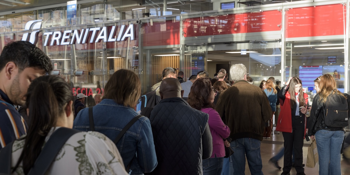 Tra Milano e Venezia ci sono treni sospesi e in ritardo a causa dell'investimento di una persona 