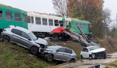 Cinque persone sono rimaste ferite in provincia di Ferrara in un incidente tra un treno e un camion