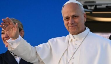 Leone XIV atterrato ad Ankara, inizia il suo primo viaggio apostolico in Turchia e Libano