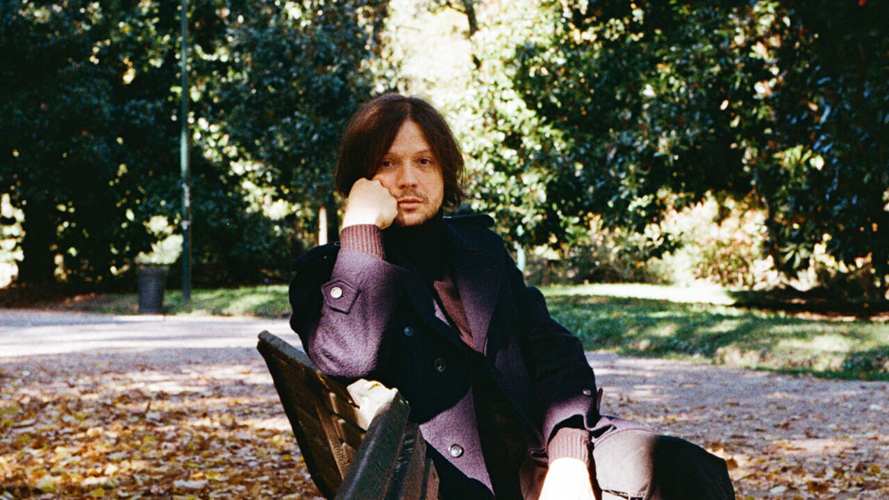 Il cantautore padovano Alessandro Grazian torna dopo dieci anni con il nuovo album “GRAZIAN”