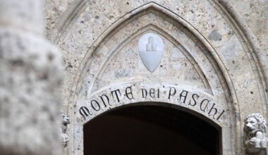 La complicata indagine sull'acquisto di Mediobanca da parte di MPS, spiegata