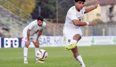 Anche la Lucchese gioca a tennis: Cenaia travolto e primo posto