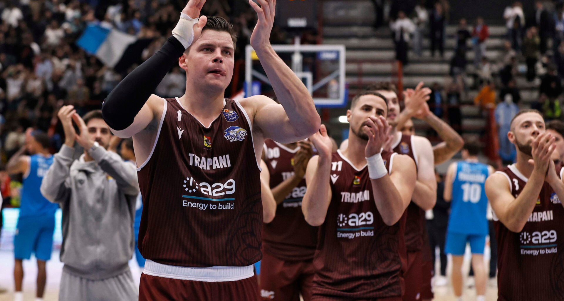 Trapani soffre ma fa suo il derby del sud, Napoli sfiora il colpo e si rammarica, le pagelle