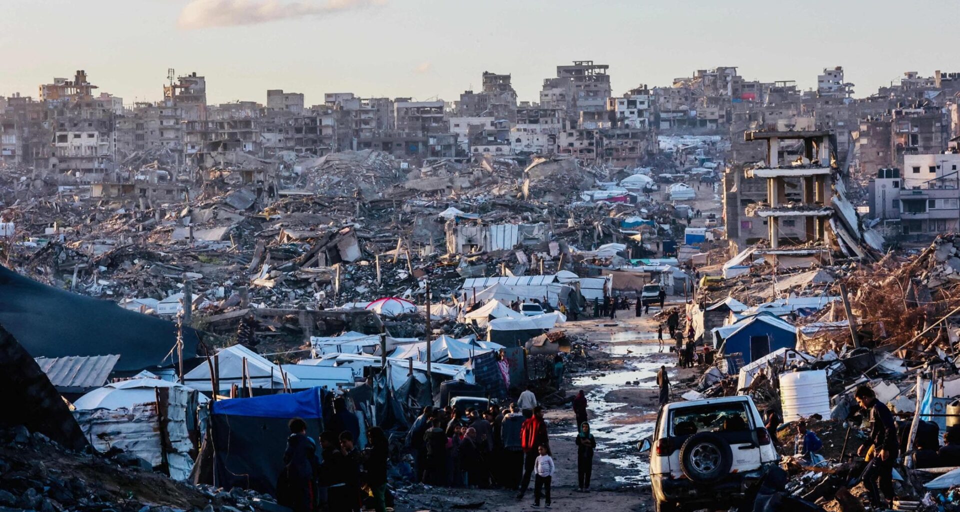 Armi, truppe e fondi. Il piano Trump su Gaza è in stallo: “Nessuno vuole combattere Hamas” - la Repubblica