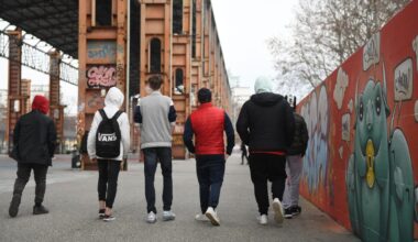 Ostaggio della baby gang, 15enne di Torino seviziato e gettato nel fiume la notte di Halloween