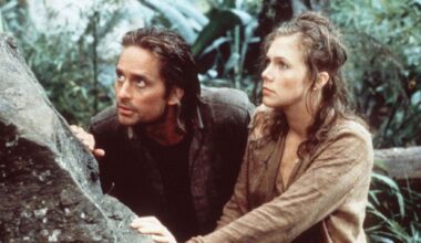 Il dramma di Kathleen Turner: la diva di “Brivido caldo” sulla sedia a rotelle