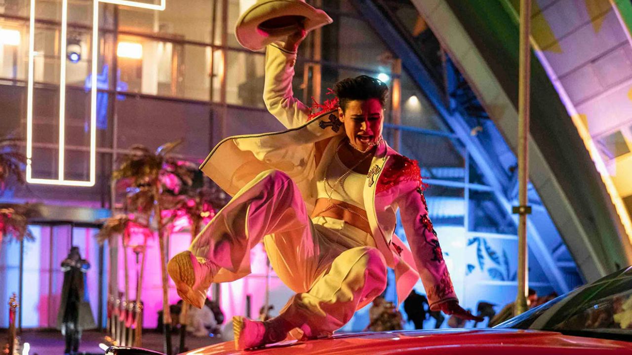 The Running Man, Katy O'Brian rivela la scena importante che è stata quasi tagliata dal film