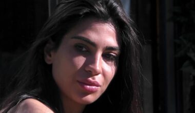 Grande Fratello, l'ex fidanzato di Rasha Younes: "Finge e prende in giro tutti. Omer non le piace veramente"