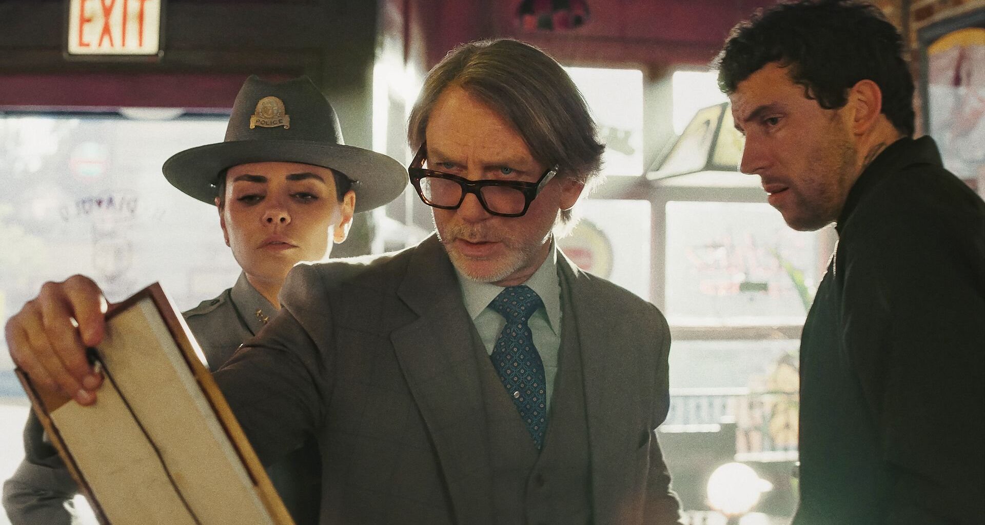 Wake Up Dead Man - Knives Out: ecco il trailer ufficiale italiano del film in arrivo su Netflix (ma anche in sala)