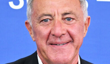 "Mai preso un soldo da nessuno, nemmeno da parlamentare. E non ho bisogno di psicofarmaci per dormire, sono libero e non ricattabile": così Luca Barbareschi