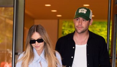 Sydney Sweeney e Scooter Braun: la storia (molto discussa) di una coppia che sorprende tutti, tra baci a Central Park, scandali e critiche