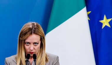 Spunta la tassa sull’oro per sostenere la manovra. Pressing di Lega e FI - la Repubblica