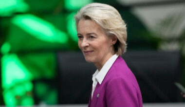 Ucraina, Commissione Ue: tre opzioni per finanziamento agli Stati membri | Il Fatto Quotidiano