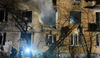 Kiev attacca due petroliere nel mar Nero: "È la flotta ombra russa". Raid di Mosca nella notte, 600mila senza elettricità