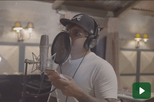 "Fotografia" di Geolier: testo, traduzione e significato del nuovo singolo