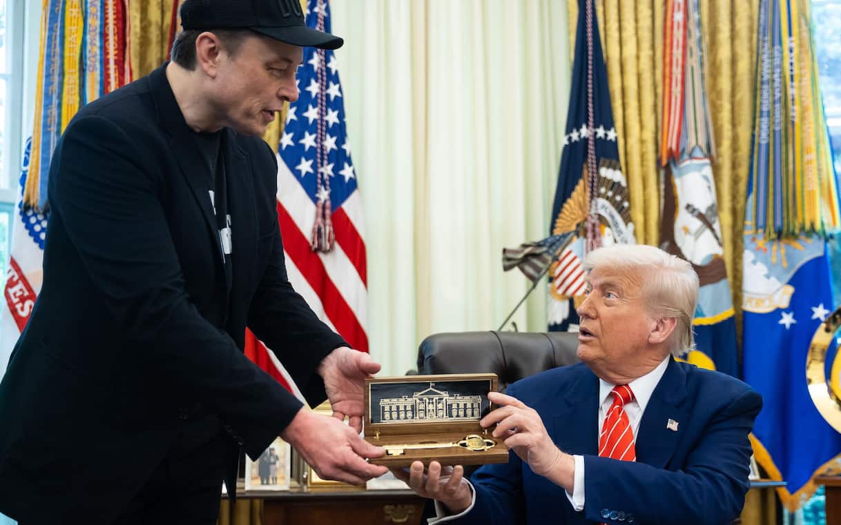 Usa, chiude il Doge: il dipartimento voluto da Trump e guidato da Elon Musk