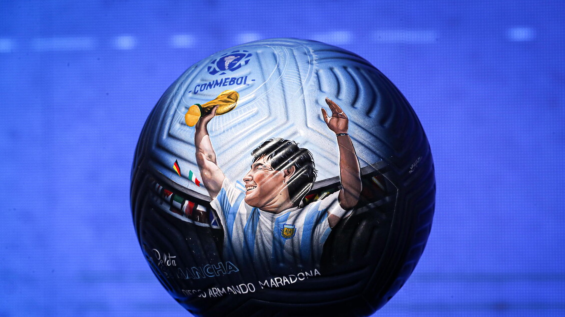 Ex moglie e figlie Maradona 'diffamate da bugie ex manager' - Notizie