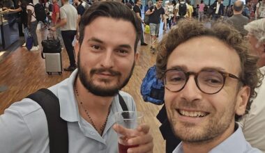 i super-pendolari che vivono come nella serie di Ficarra e Picone