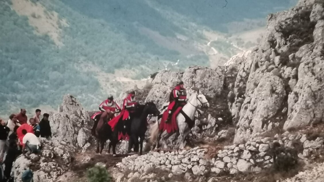 Una mostra fotografica in Abruzzo per i 40 anni di Ladyhawke - Ultima ora