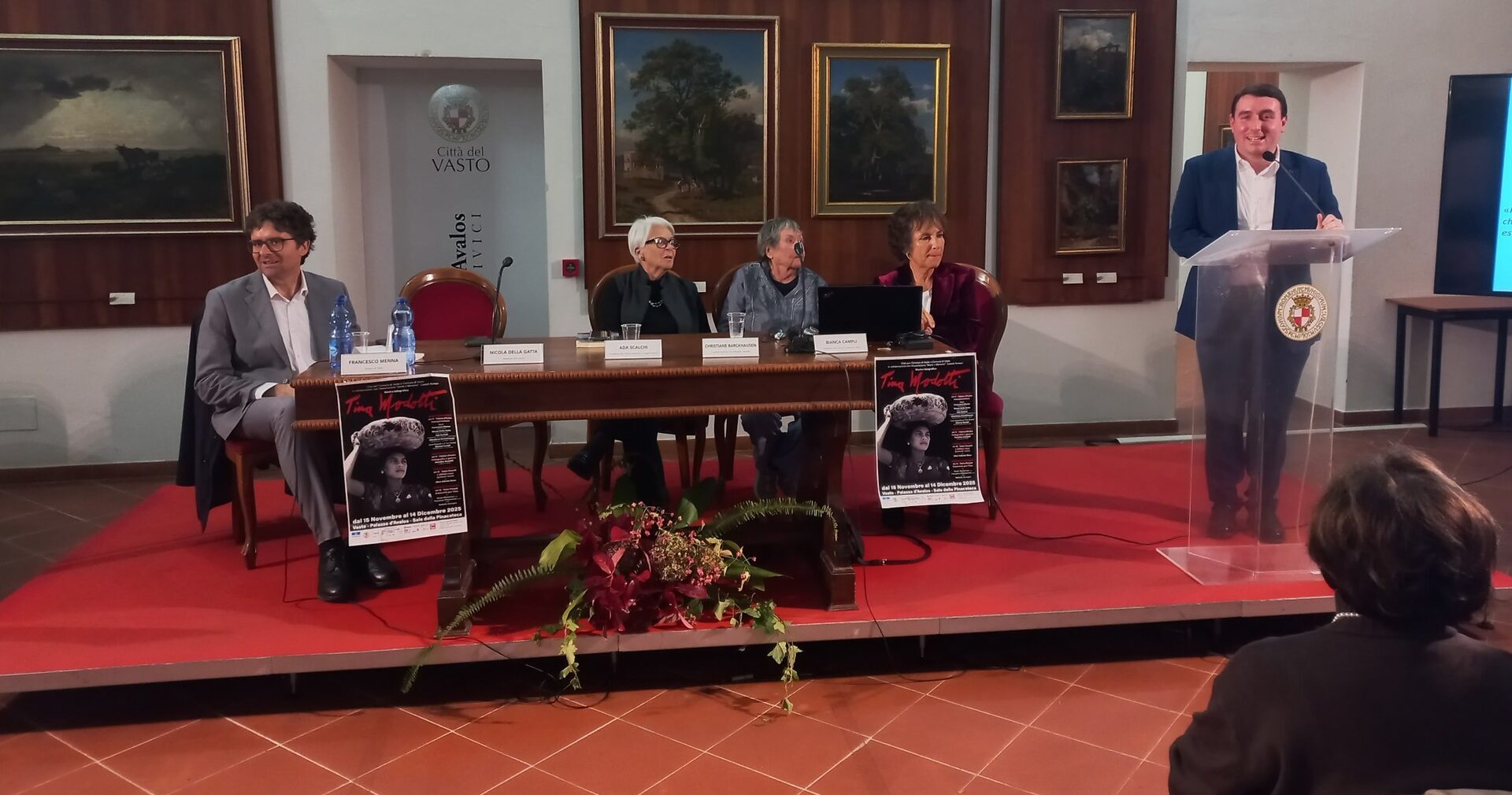 Buona partecipazione per l'inaugurazione della mostra dedicata alla fotografa Tina Modotti a Vasto