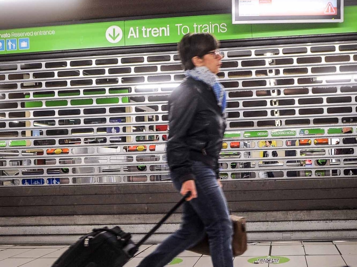 Sciopero venerdì 7 novembre: stop a mezzi pubblici, treni e autostrade, orari e fasce di garanzia