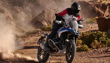 Bmw R 1300 GS: come funziona l'offerta da 130 euro al mese