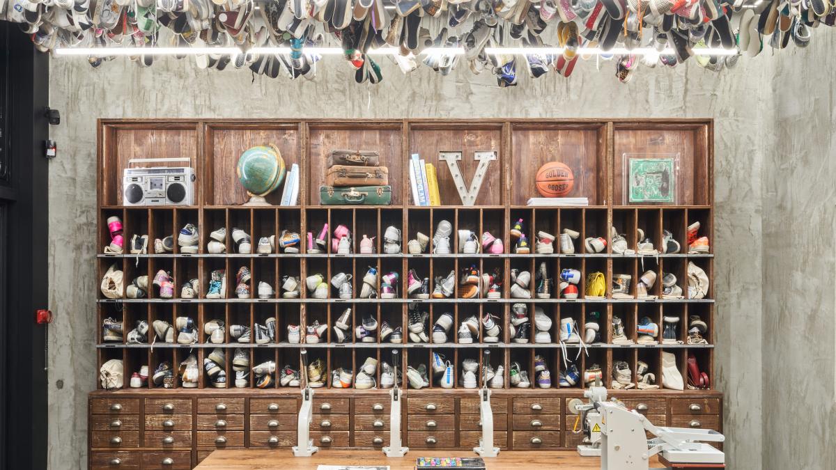 Golden Goose verso il fondo cinese Hongshan: offerta da oltre 2,5 miliardi per le sneaker di lusso