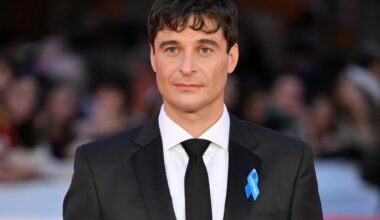 Lino Guanciale: «Sognavo di fare il benzinaio, il giudizio degli altri mi segue come un fantasma»